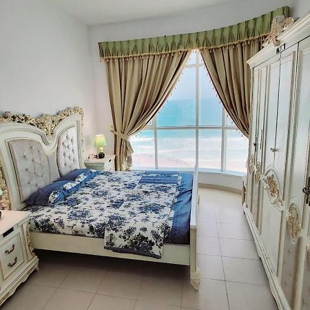 Beachfront Holiday Homes Ajman Exterior photo